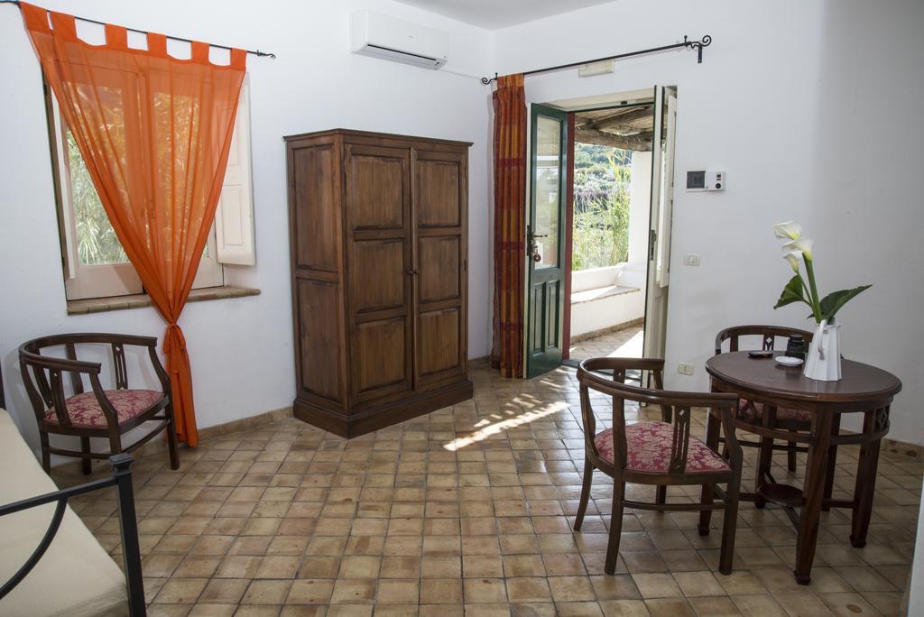 Il Gelso Vacanze Malfa  Exterior photo